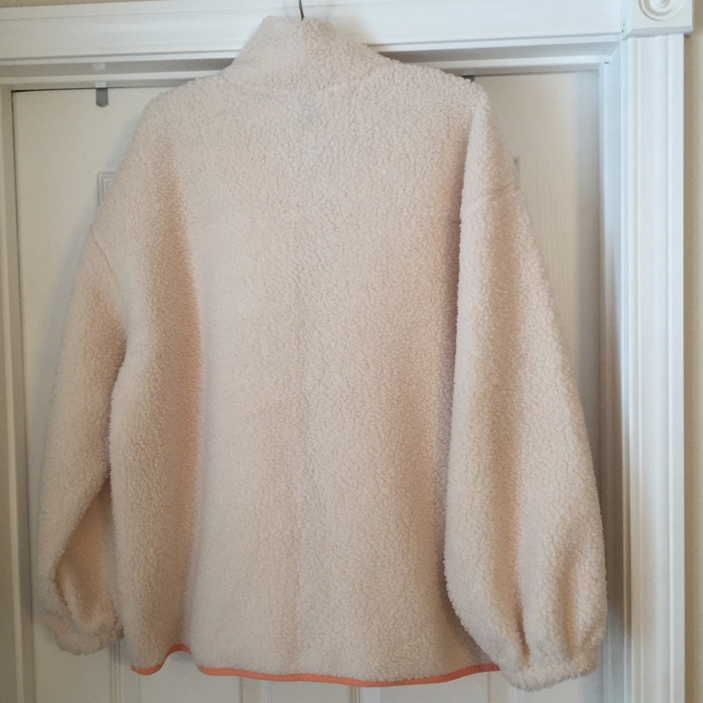 Universal Thread Top Large - image 4